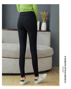 Leggings décontractés taille haute pour femmes avec motif brodé <span class=keywords><strong>fantaisie</strong></span> Matériau polaire respirant pour la pratique du yoga en hiver - Product Image 5