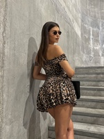 Robe Mini Léopard Moulante à Volants et Épaules Dénudées pour Soirées en Club – Nouvelle Collection Tendance pour Femmes