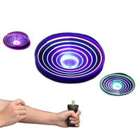 Vente chaude 12-Lumière Pull Wire Soucoupe Volante Jouet Lumineux Bambou Libellule avec Flash Coloré pour Enfants Jouet