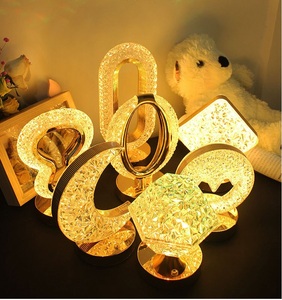 Ornamen meja dekoratif modis, lampu malam kantor variabel tiga warna sentuhan portabel mewah dapat diisi ulang - Product Image 1