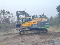 Excavatrice sur chenilles Volvo 380 EC380DL turbocompressée avec moteur, pompe et groupe motopropulseur, puissance de 245 kW, poids en ordre de marche de 38 500 kg
