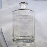 750ml bouteille de vodka bouteille de verre de liqueur service d'impression disponible bouteilles d'alcool décorées pour anniversaire grand whisky