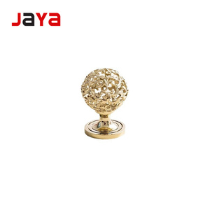 JAYA Fransız Vintage Altın Rengi Vintage Gümüş Dolap Kapı Kolları Gardırop Kapı Çekmeceleri Pirinç Oymalı Küresel Kulplar - Product Image 1