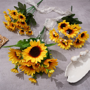 ดอกทานตะวันประดิษฐ์ ยี่ซวน ดอกไม้ผ้าไหม สำหรับตกแต่งงานแต่งงาน - Product Image 1