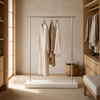 Porte-vêtements autoportant en acier inoxydable chromé avec base en dalle solide blanche, présentoir de vêtements pour la vente au détail, taille personnalisée
