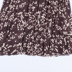 <span class=keywords><strong>Collection</strong></span> Printemps/Été 2026 ZATRHMBM : Nouvelle Robe Plissée à Pois Tendance, Col en <span class=keywords><strong>V</strong></span> Vintage, Robe Élégante pour Femme - Product Image 5