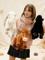 Sac à dos Mascotte Annuelle du Cheval, Sac à Dos en Peluche, Poupée du Zodiaque, Cadeau de Réunion Annuelle, Cadeau pour Enfants
