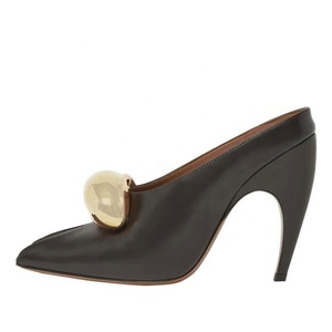 Sandales pour femmes à ornements métalliques, à talons hauts aiguille, à bride, style mules fines à bout ouvert, pour soirée - Product Image 6