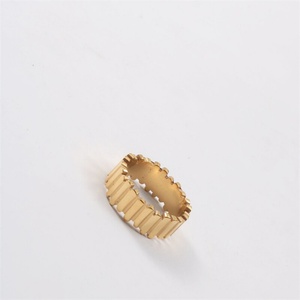 Wholesale 18k Gold Plated Geometric <b>Ring</b> Stainless Steel <b>Chunky</b> <b>Ring</b> - Product Image 4