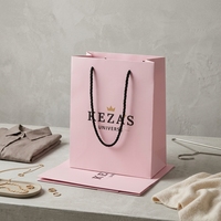 Sacs en papier cadeau blancs sur mesure avec poignée, sacs de shopping imprimés de luxe pour les boutiques de mode, emballages de vente au détail