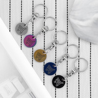 Porte-clés jeton en acier inoxydable, pendentif chariot de courses de supermarché avec logo gravé au laser, pendentif courses de supermarché, pièce de monnaie Seigneur des Anneaux
