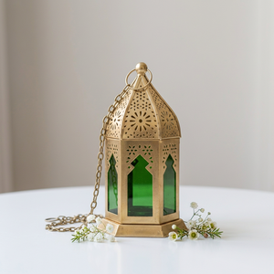 Lanternes marocaines en métal doré populaires auprès des fabricants, taille et design personnalisables, en fer, pour la décoration de la maison, des mariages et des restaurants - Product Image 1
