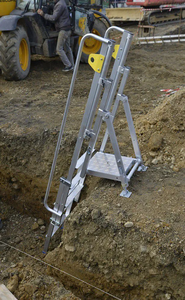 Escalera de acceso a la zanja de aluminio retráctil de alta resistencia industrial Kingbridge, escaleras plegables para un acceso seguro a los pozos - Product Image 6