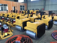 Compacteur vibrant routier de pointe, rouleau compresseur autoporté à double tambour pour la construction de chaussées urbaines en asphalte