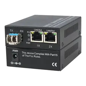 Convertidor de medios de fibra de 10/100/1000Mbps 1 * SPF 2 * RJ45 20km 10 Gigabit conmutador de fibra Ethernet de 3 puertos módulo transceptor OEM/ODM SM MM