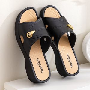 Da <span class=keywords><strong>donna</strong></span> in PVC estate <span class=keywords><strong>antiscivolo</strong></span> sandali firmati pantofole all'ingrosso moda spiaggia casa scarpe resistenti all'usura per le donne e le signore - Product Image 2