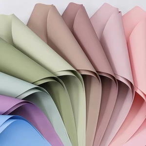 Papier d'emballage pour fleurs, double face, enduit PVC, imperméable, recyclable, 58*58CM, vente en gros d'usine, pour cadeaux d'anniversaire et artisanat - Product Image 3