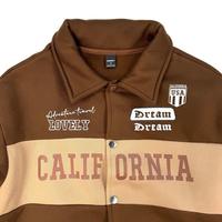 Blouson universitaire marron pour homme à prix réduit, personnalisable avec nom, patch kaki et lettres brodées, style baseball et aviateur, vente en gros