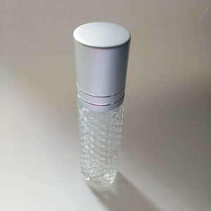 Botella de vidrio roll-on de 10 ml, cilindro dispensador cosmético transparente, botella vacía para aceite esencial - Product Image 2