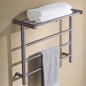 Porte-serviettes mural moderne en acier inoxydable avec barres porte-serviettes, finition chromée résistante à la rouille, pour hôtels et gîtes - Product Image 2