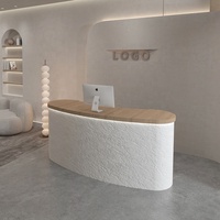Comptoir de réception moderne en bois pour clinique, cabinet médical, clinique dentaire, espace de réception