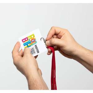 DURABLE - 8258-02 Porta-nombres para VISITANTES, 97x86 mm con orificio Euro (paquete múltiple) - EAN 4005546993737 TARJETAS DE IDENTIFICACIÓN - Product Image 4