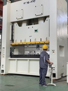 <span class=keywords><strong>Ventor</strong></span> Paneles automotrices y estructura de acero Parte de fabricación Soporte de esquina Caja de ventiladores de motor Máquina de prensa de punzón de estampado de metal - Product Image 3