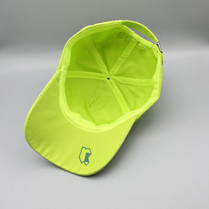 قبعات تروكر عالية الجودة، قبعات شتوية، قبعات تروكر بتصميم مخصص مع تطريز - Product Image 4