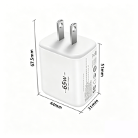Pengisi Daya Cepat GaN 65W dengan 3 Port (USB & Type-C) PD 3.0 SCP OTP Pengisi Daya Dinding Tahan Api untuk Laptop & Earphone