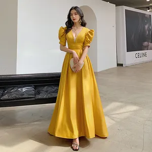 Penjualan Laris 2021 Gaun Musim Panas Baru Gaun Lengan Puff Bergaya Istana Antik Gaun Panjang Elegan untuk Wanita Warna Solid Gaun Lengan Pendek