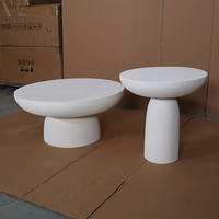 Table basse champignon de luxe de style nordique, table d'appoint contemporaine texturée crème pour hôtel de charme, villa, salon