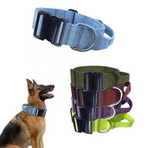 Hot Sale 2 Zoll Heavy Duty Combatte verstellbares langlebiges Halsband Metalls chnalle Großhandel Tactical Nylon Hunde halsband mit Griff - Product Image 1