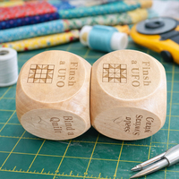 Fabricant OEM ODM – Ensemble de dés en bois sculptés à la main, personnalisé pour la couture, les décisions, le quilting, les activités créatives et les espaces de travail écologiques