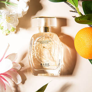 Parfum ODDIS aux fleurs sauvages longue durée, senteur violette et fraise, arôme français, flacon transparent 50ml, vaporisateur, approvisionnement en gros - Product Image 4