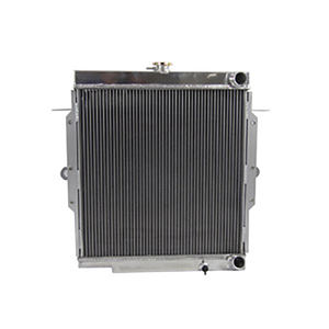 Radiateur de voiture de course en aluminium personnalisé haute performance pour <span class=keywords><strong>TOYOTA</strong></span> LAND CRUISER BJ70/<span class=keywords><strong>BJ71</strong></span>/BJ73/BJ74/BJ75 84-89L - Product Image 2