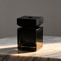 Fournisseur 50ml Parfum carré clair noir 100ml Flacon diffuseur de roseaux en verre pour la décoration intérieure Huile d'aromathérapie Bouchon en bois