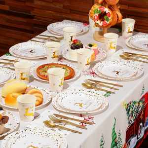 Juego de Vajilla para Fiesta de Navidad de 144 Piezas, Platos, Servilletas, Vasos, Cubiertos, Diseño de Copos de Nieve Dorados, para 24 Personas, Papel, Gran Venta - Product Image 1