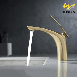 Grifo Mezclador para Lavabo de Baño, Totalmente en Cobre, Acabado Dorado Cepillado, Presurizado, con Núcleo de Cerámica Refrigerado por Agua, Agua Fría y Caliente - Product Image 4