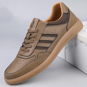 Nouvelles Chaussures de Skateboard Sportives pour Hommes 2026 en Cuir Microfibre, Style Rétro Tendance avec Semelle Épaisse Rehaussante - Product Image 4