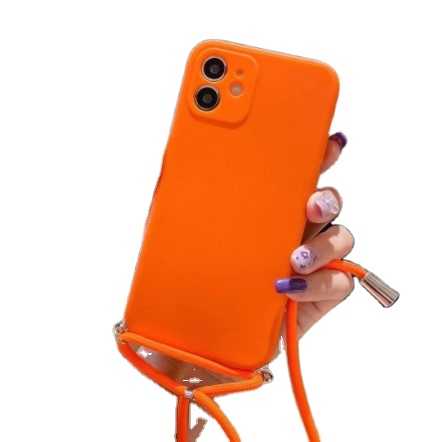 Силиконовый чехол для iPhone 15 Pro Max с ремешками