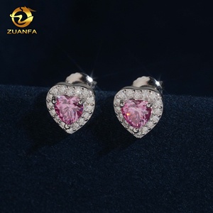 <span class=keywords><strong>Orecchini</strong></span> a perno con moissanite <span class=keywords><strong>rosa</strong></span> D VVS all'ingrosso, taglio a cuore, con halo, in <span class=keywords><strong>argento</strong></span> 925, stile Iced Out - Product Image 1