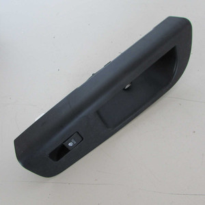 Pulsante Alzacristalli Posteriore Sinistro per Kia Cee'd Mk1 2009-2012, Componente Elettrico e Elettronico Modello 21228 20H-4-B-9 - Product Image 1