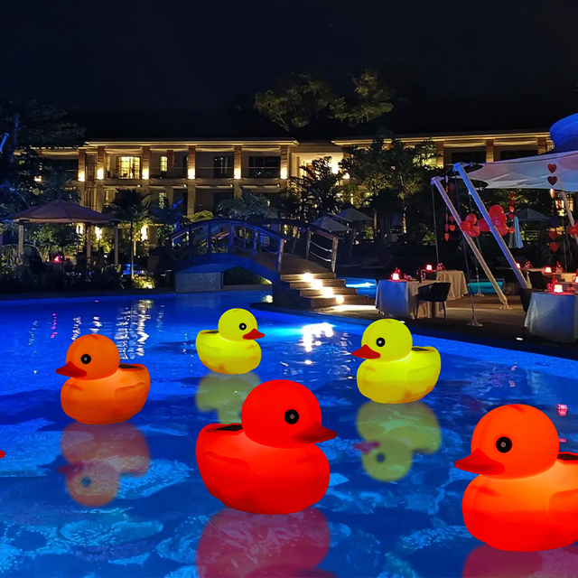 Solar Floating Duck Light Outdoor Waterproof LED Pool Pond Light Remote Control Dimmable Timer Garden Decoration
