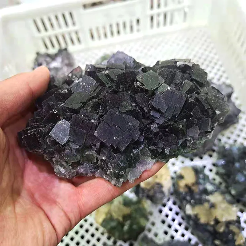 Toptan doğal florit kristal şifa taşları Mineral örneği kaba florit taşlar Mineral küme ev dekorasyon için