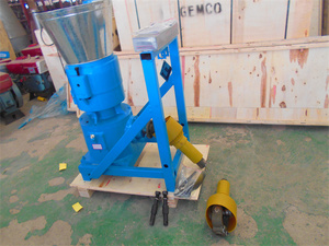 Machine à <span class=keywords><strong>granulés</strong></span> conduite par prise de force presse à <span class=keywords><strong>granulés</strong></span> de <span class=keywords><strong>bois</strong></span> avec entraînement de tracteur moulin à <span class=keywords><strong>granulés</strong></span> mobile avec moteur diesel - Product Image 2