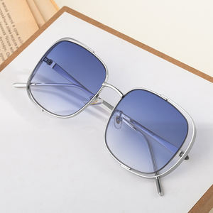 Lunettes de soleil pour femmes KAJILA 2025 Fashion Fancy Designer Logo personnalisé Monture carrée en métal avec protection UV400 - Product Image 4