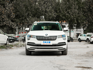 2023 EN STOCK <span class=keywords><strong>precio</strong></span> bajo envío rápido <span class=keywords><strong>coche</strong></span> de gasolina <span class=keywords><strong>Skoda</strong></span> <span class=keywords><strong>KAROQ</strong></span> chino Mini coches de gasolina coches usados para la venta Suv - Product Image 2