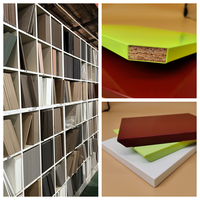 Meubles à chaussures modernes en bois avec étagères, design durable et facile à assembler, pour salon et entrée.