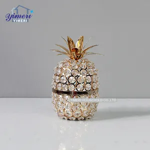 صندوق حلوى صغير كريستالي جميل معدني مطلي بالذهب على شكل أناناس مع غطاء لحفلات الزفاف