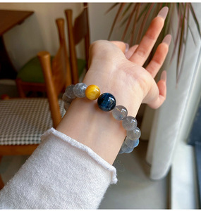 Bracciale con perle a sfera in quarzo naturale e <span class=keywords><strong>occhio</strong></span> <span class=keywords><strong>di</strong></span> <span class=keywords><strong>tigre</strong></span> blu-oro - Gioiello elegante unisex per protezione e ricchezza, regalo per lui e per lei FJYA - Product Image 6